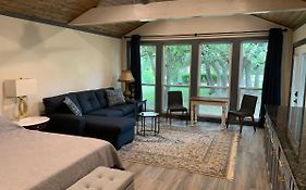 Salado Cottage Retreat Near Downtown